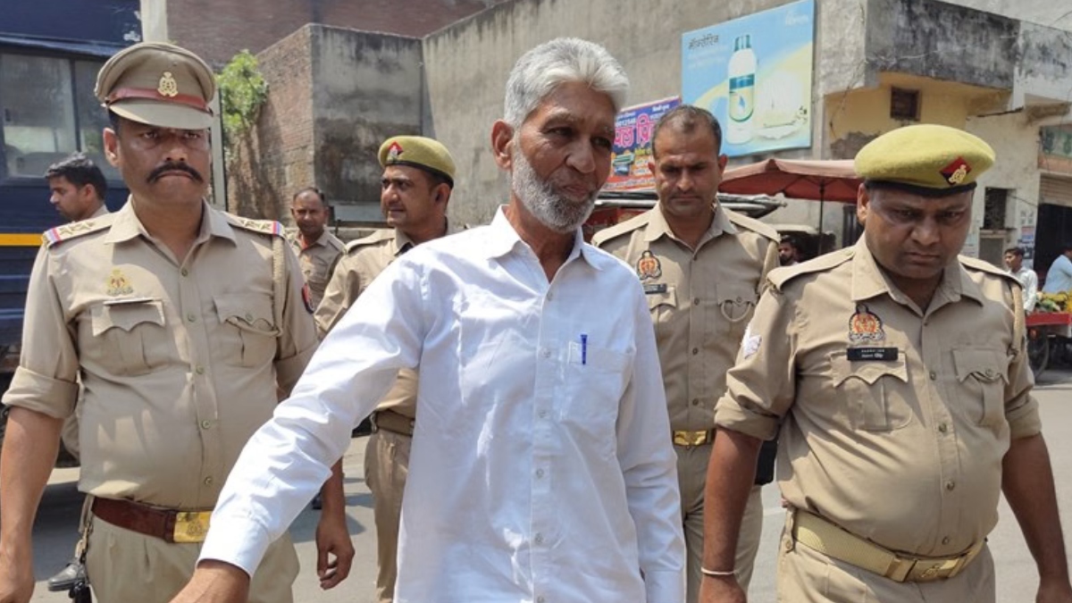 संभल से 2027 का बड़ा दांव! हिंसा के आरोपी जफर अली ने थामा Owaisi का हाथ, अब सपा की बढ़ेगी टेंशन?
