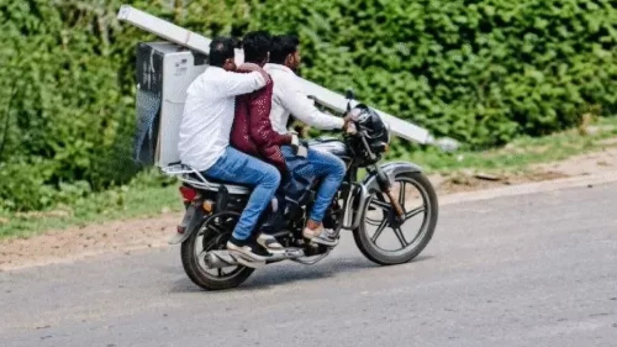 चित्रकूट में NEET छात्रा के साथ गैंगरेप: बॉयफ्रेंड को बंधक बनाकर तीन युवकों ने दी दरिंदगी, CCTV में दिखे आरोपी