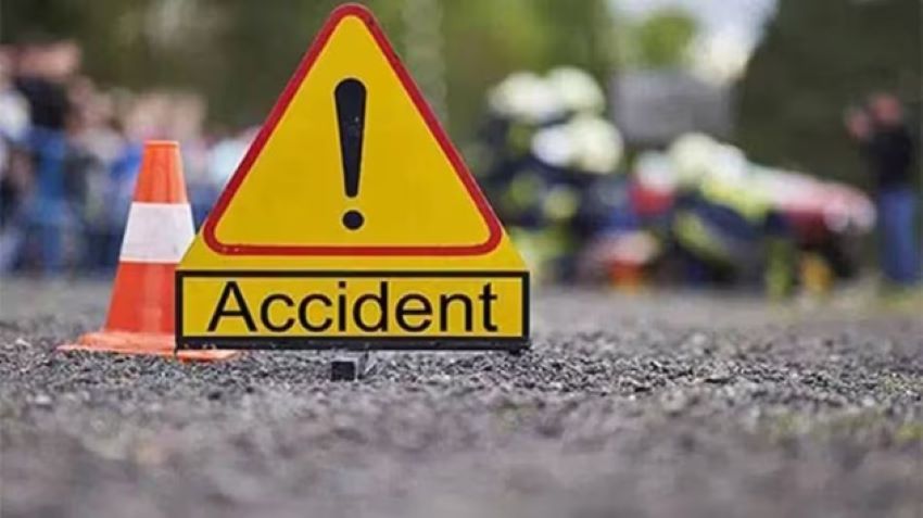 वृंदावन घूमने निकले युवक की दर्दनाक मौत, कंटेनर ने बाइक को मारी टक्कर