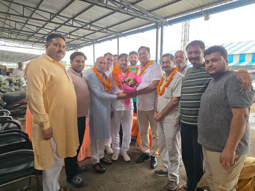 अंबाला में व्यापारी कल्याण बोर्ड के चेयरमैन राजेश ठकराल का भव्य स्वागत, समस्याओं के समाधान का दिया भरोसा