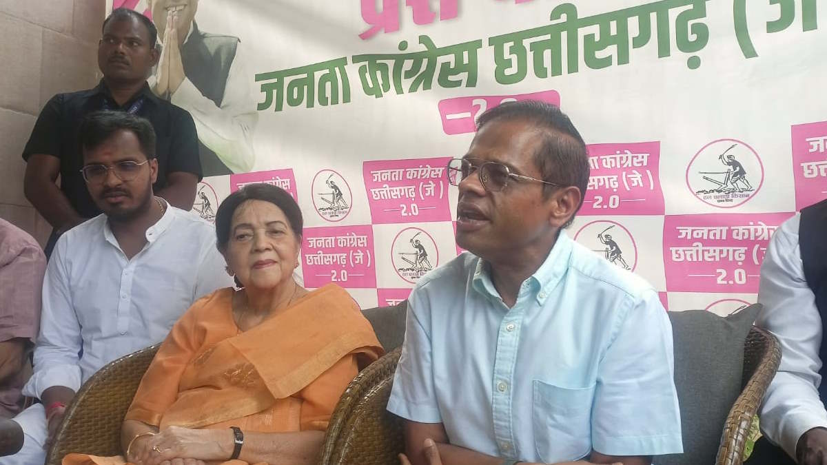 खास खबर: जोगी कांग्रेस 2.0 लॉन्च, युवा विंग से हटा अजीत जोगी का नाम, अमित जोगी से जानिए क्या है विजन? भाजपा बी-टीम और कांग्रेस विलय पर क्या बोले?