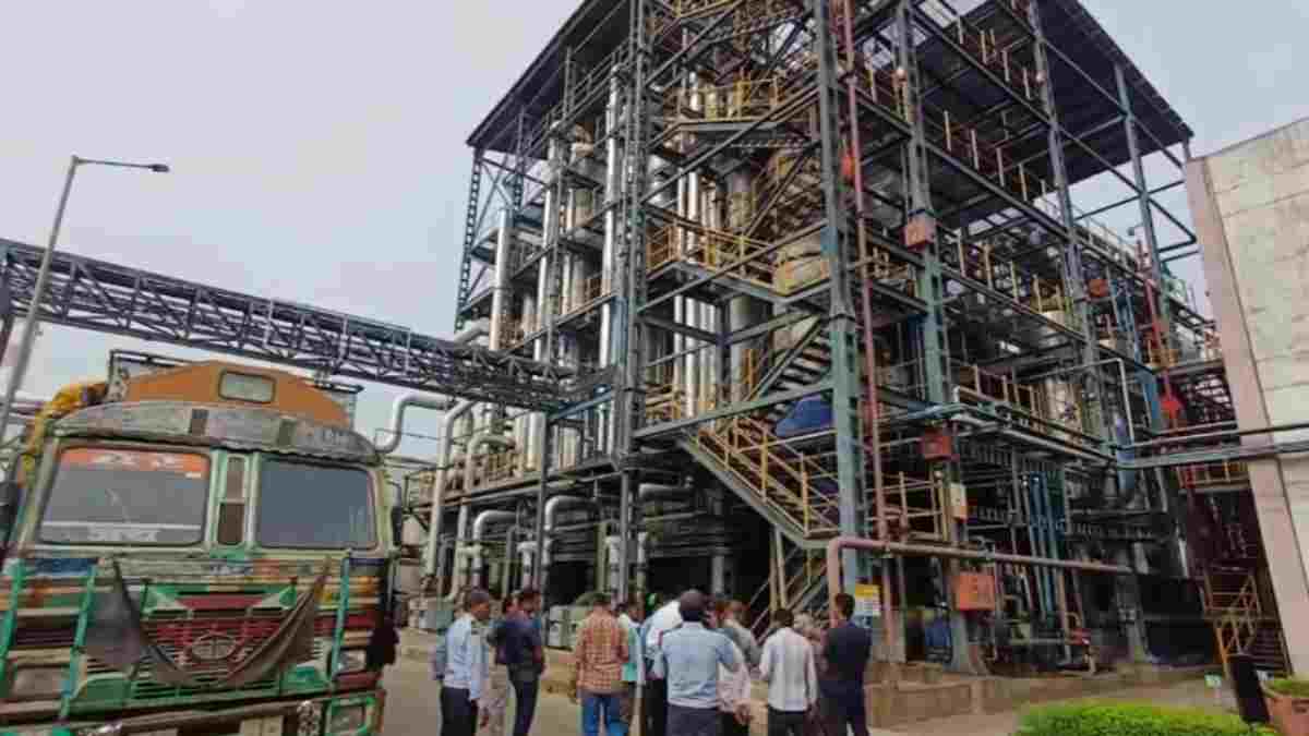वारासिवनी की दो एथेनॉल प्लांटो का विधायकों ने किया निरीक्षण, स्थानीय रोजगार, जल संरक्षण और पर्यावरण मानकों की अनदेखी होने का आरोप