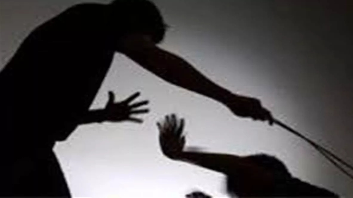 सॉर्ट रिसेस के बाद 1 मिनट लेट आने की सजा: शिक्षक की पिटाई से छात्र के सिर पर आई चोट, केस दर्ज