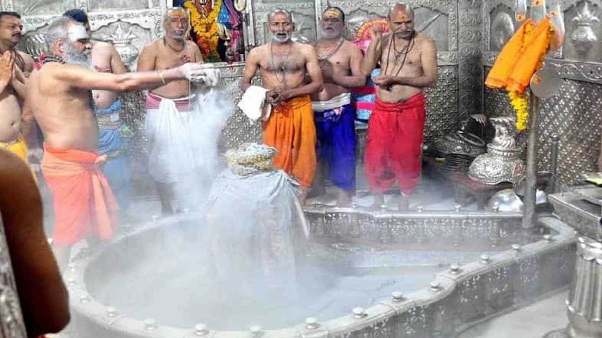 भस्म क्यों लगाते हैं भगवान शिव? इस कथा में छिपा है आध्यात्मिक रहस्य…