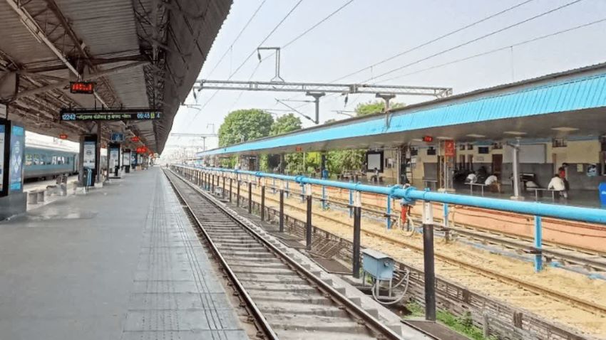 चंडीगढ़ जाने वाले रेल यात्री सावधान! 20 से 25 जुलाई तक अचानक बदले कई ट्रेनों के प्लेटफॉर्म, देखें पूरी लिस्ट