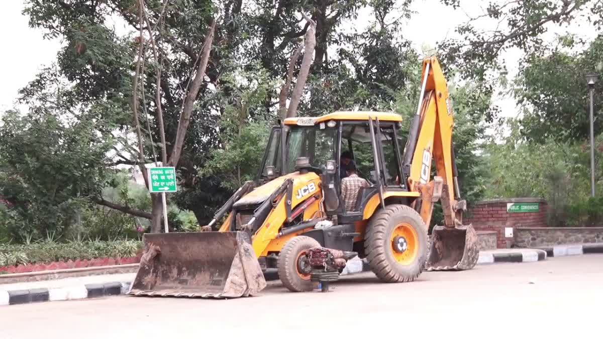 चंडीगढ़ में बड़ी तैयारी: सुखना झील से हटा दी गई 34 हजार घनमीटर गाद, अब भारी मानसून में भी नहीं डूबेगा शहर