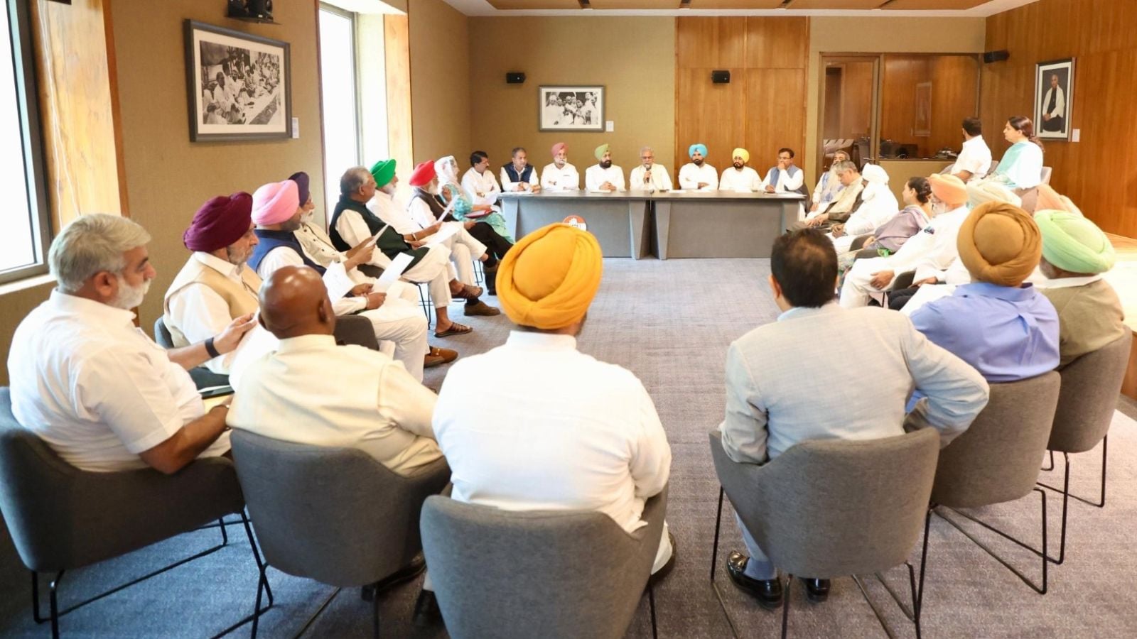 पंजाब कांग्रेस की कल दिल्ली में अहम बैठक, चुनावी रणनीति पर मंथन; चन्नी गुट की मौजूदगी पर नजर