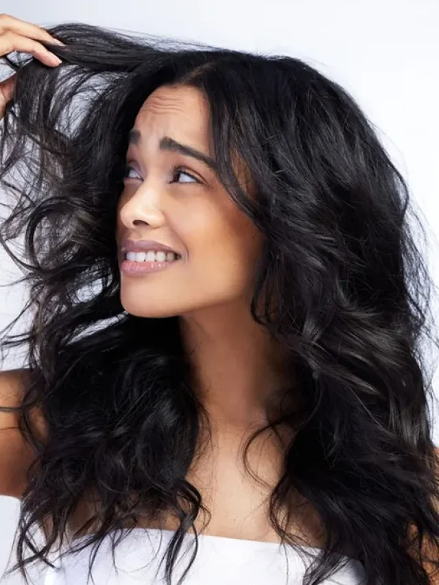 मॉनसून में हेयर फॉल और डैमेज को कम करने के लिए अपनाएं ये उपाय
