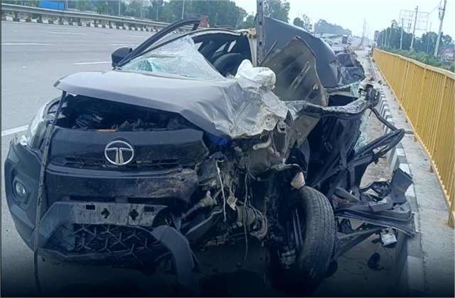 मनाली ट्रिप से लौट रहे 5 दोस्तों की कार का दर्दनाक हादसा, 2 की मौत…3 की हालत गंभीर