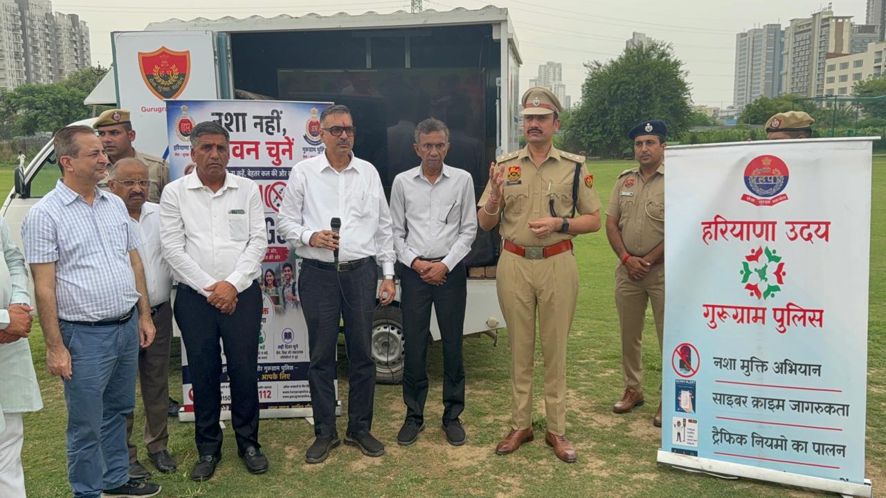 गुरुग्राम में पुलिस और वकीलों की अनोखी पहल: क्रिकेट के मैदान से दिया नशामुक्त और साइबर सुरक्षा का संदेश