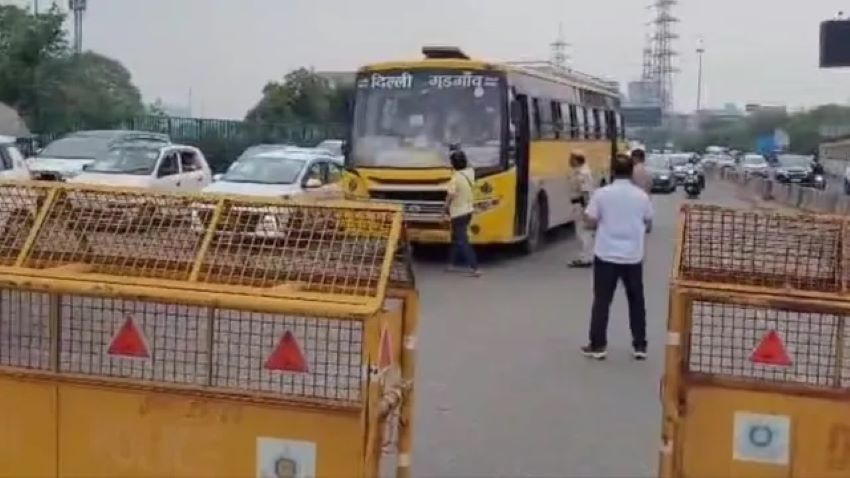 CJP के प्रदर्शन को लेकर दिल्ली-गुरुग्राम सीमा सील! सिरहौल बॉर्डर पर भारी पुलिस बल तैनात, हर गाड़ी की हो रही तलाशी