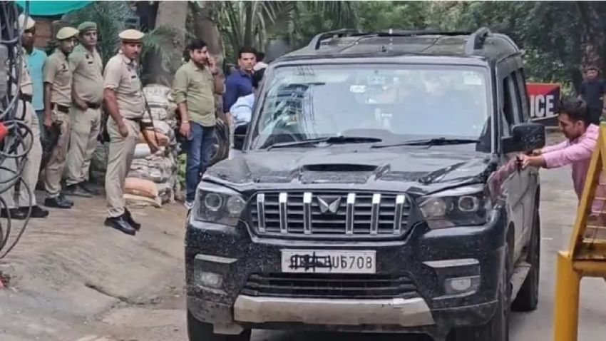 गुरुग्राम में एनकाउंटर, बिजनेसमैन के घर रंगदारी वसूलने आए 4 शूटर ढेर