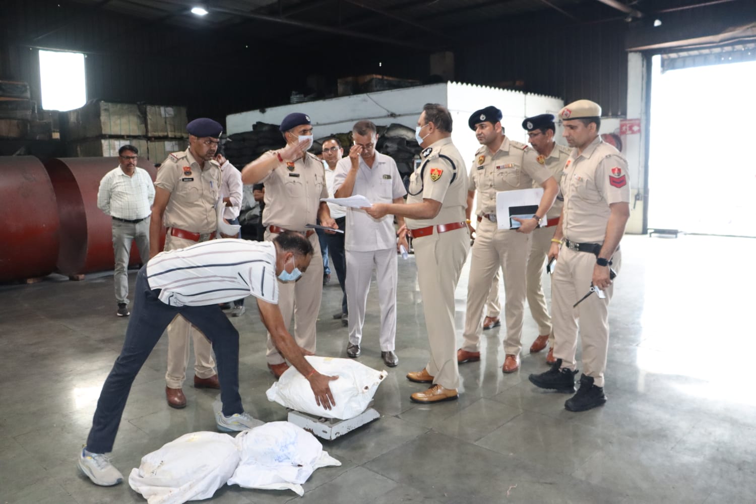 गुरुग्राम पुलिस का ड्रग माफिया पर बड़ा वार, 267 किलो से ज्यादा नशा किया नष्ट