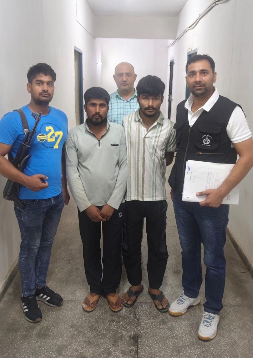 गुरुग्राम में कार के एलॉय व्हील और टायर चोरी करने वाले दो शातिर चोर गिरफ्तार