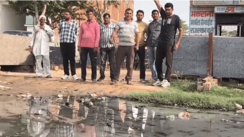 हांसी में सीवर जाम से भड़के दुकानदार, हाईवे पर किया जोरदार प्रदर्शन