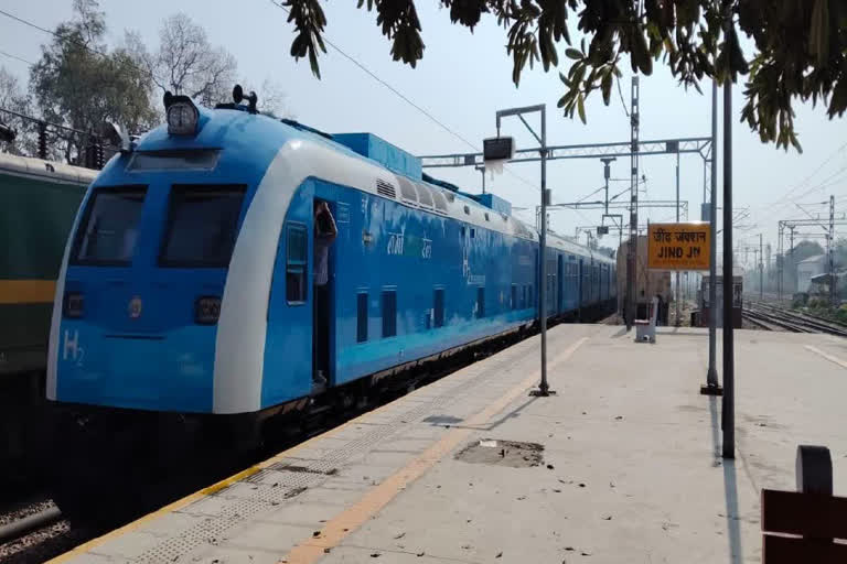Big News : देश की पहली हाइड्रोजन ट्रेन को नहीं मिल रहे यात्री, चौथे दिन भी सीटें खाली