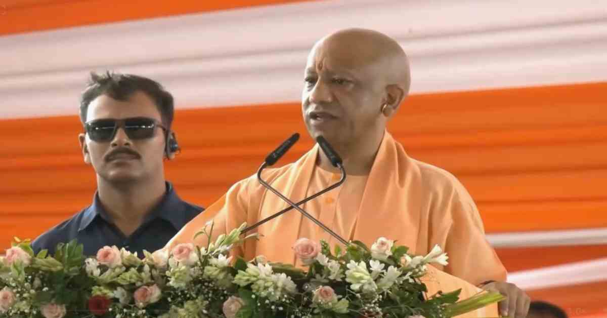 वक्फ के नाम पर जमीनों पर कब्जे किए जाते थे और गरीबों को परेशान किया जाता था- CM योगी