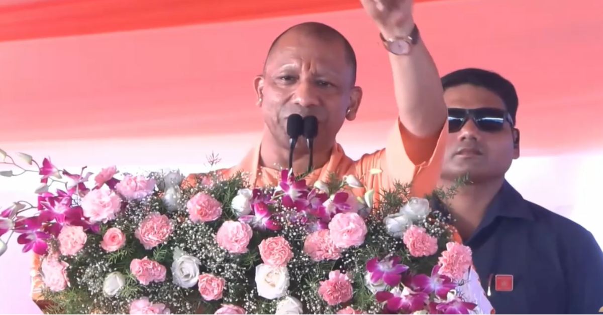 नौकरियों में रामपुर और सैफई का सिंडीकेट डकैती डालता था, लेकिन अब यहां आपकी सरकार है- योगी