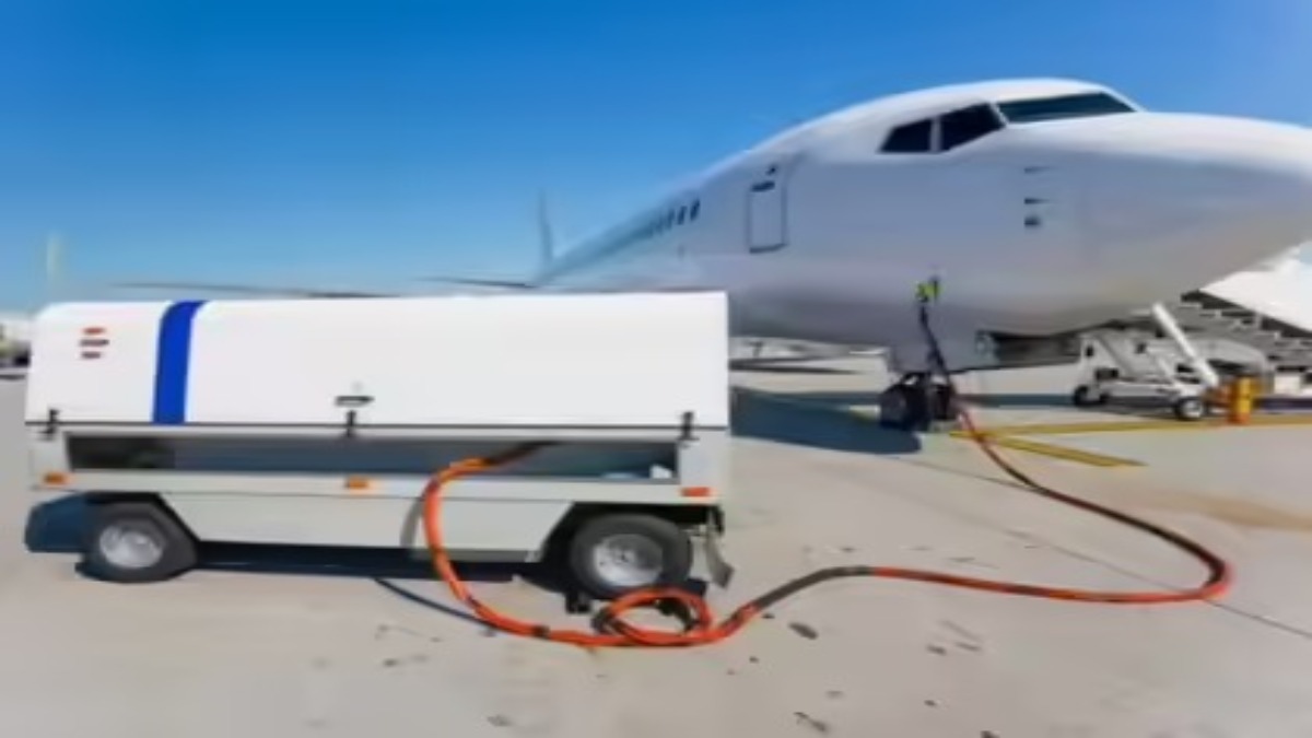 Jet Fuel Price Cut : 5 रुपए प्रति लीटर सस्ता हुआ जेट फ्यूल, क्या अब हवाई टिकट भी होंगे सस्ते ?