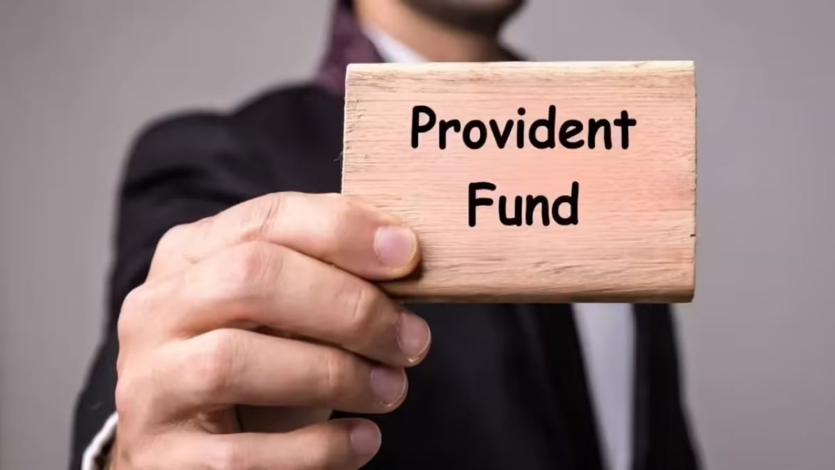 SIP Investment Trick 2026 : 30,000 रुपए की सैलरी में भी बन सकते हैं करोड़पति, जानिए क्या है कंपाउंडिंग का जादू ?