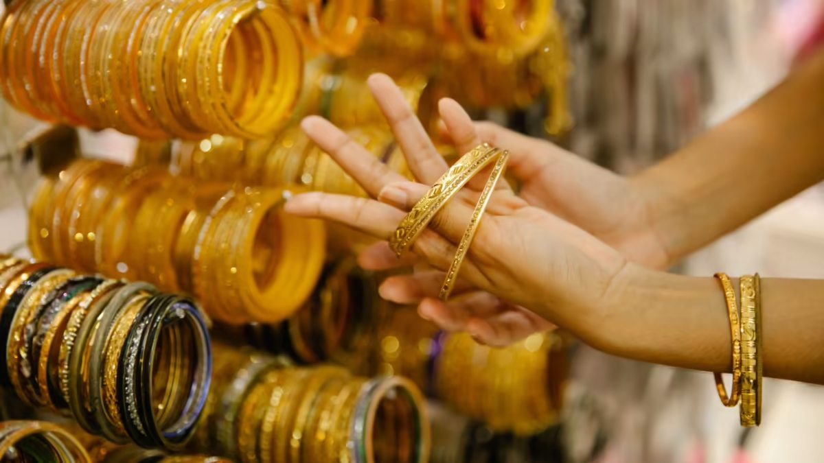 PC Jeweller Share Price : शेयर में 6% की तेजी, 90% बैंक कर्ज चुकाया, बढ़ा Revenue, जल्द Debt Free होने का दावा