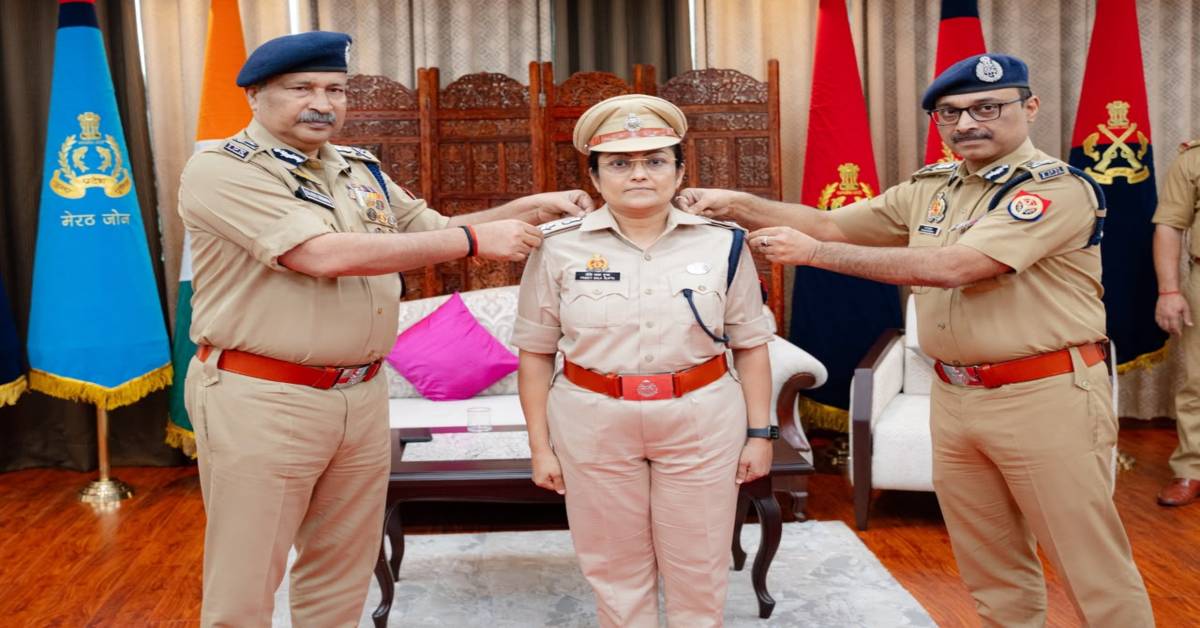 UP पुलिस में 28 अधिकारियों का आईपीएस में प्रमोशन, डीजीपी राजीव कृष्ण ने की पिपिंग सेरेमनी