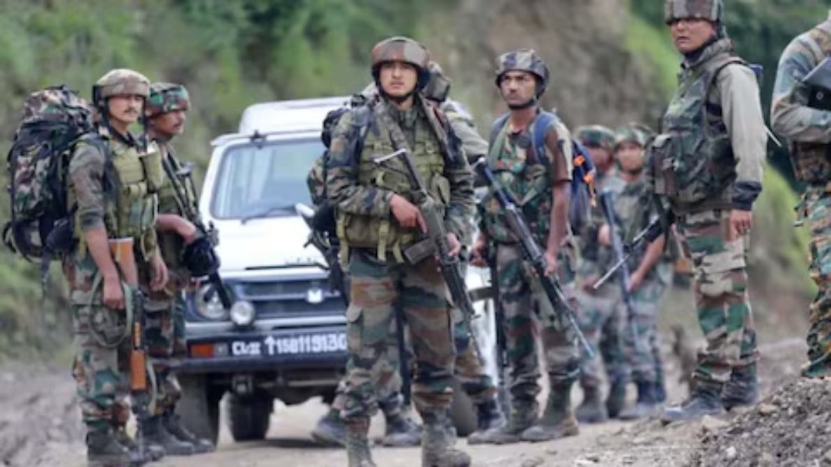 शोपियां एनकाउंटर में 2 आतंकी ढेर, पहलगाम हमले के बाद बनी हिट लिस्ट में शामिल था लश्कर ऑपरेटिव जाकिर गनी
