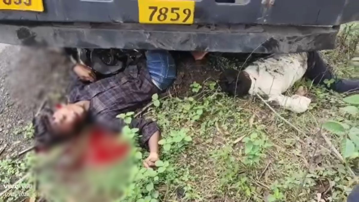 CG Accident News : तेज रफ्तार ट्रक ने बाइक सवार युवकों को रौंदा, 2 की मौके पर मौत, एक गंभीर