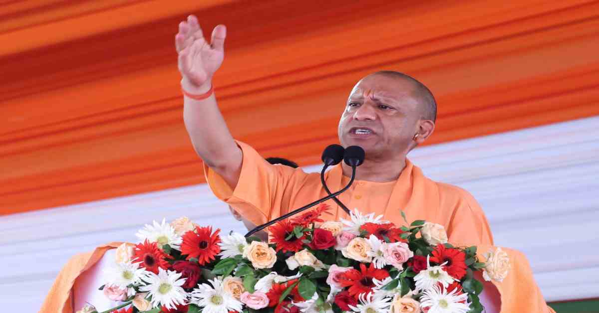 CM योगी ने सपा-कांग्रेस पर बोला हमला, कहा- ये लोग बाबरी ढांचे पर घड़ियाली आंसू बहाते थे और…