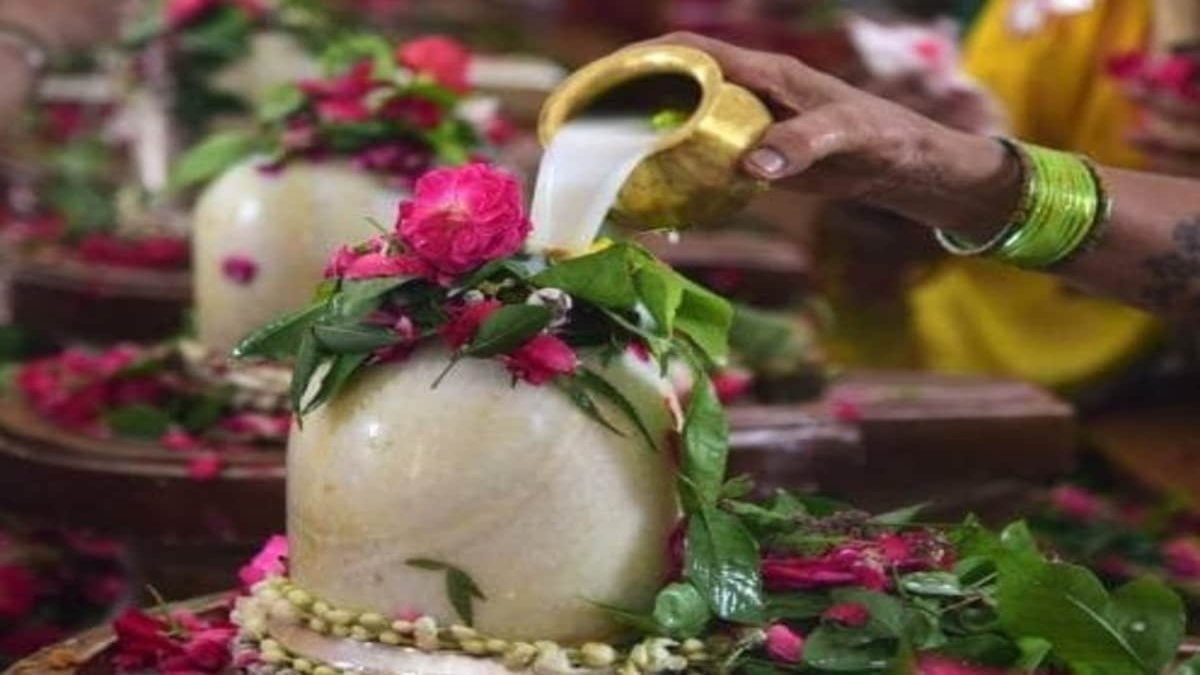सावन का महीना : इस बार सिर्फ 4 सावन सोमवार, जानिए कब-कब मिलेगा शिव कृपा पाने का मौका …