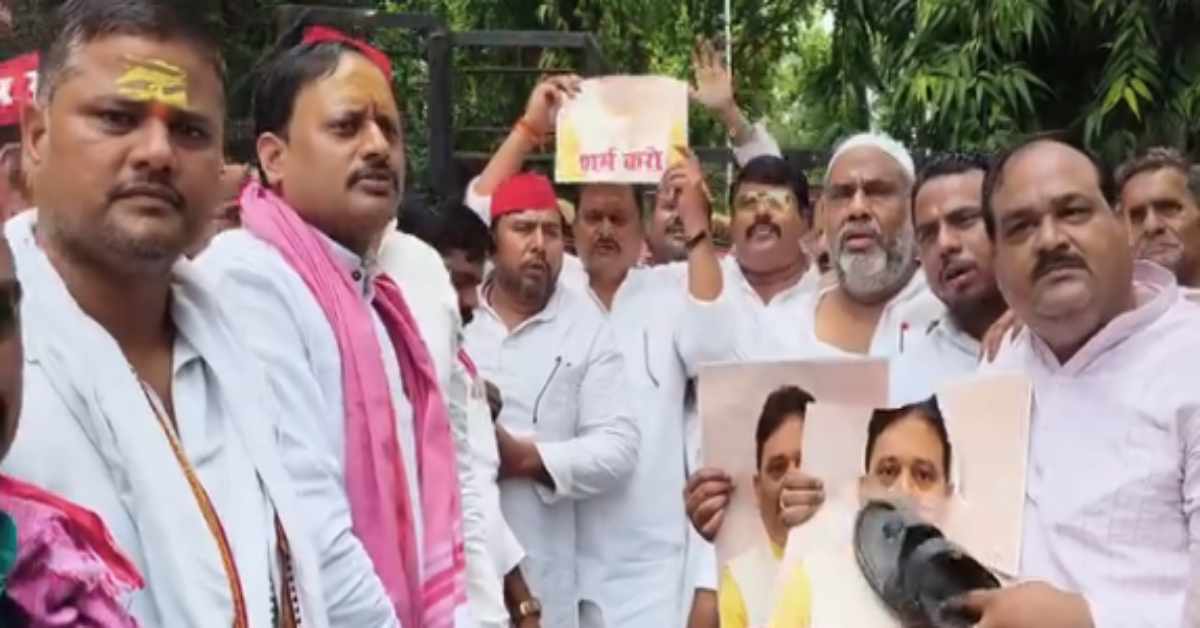 समाधान नहीं किया गया तो… सपा नेताओं ने मंत्री रविंद्र जायसवाल के फोटो पर बरसाए जूते, सरकार को दे डाली बड़ी चेतावनी