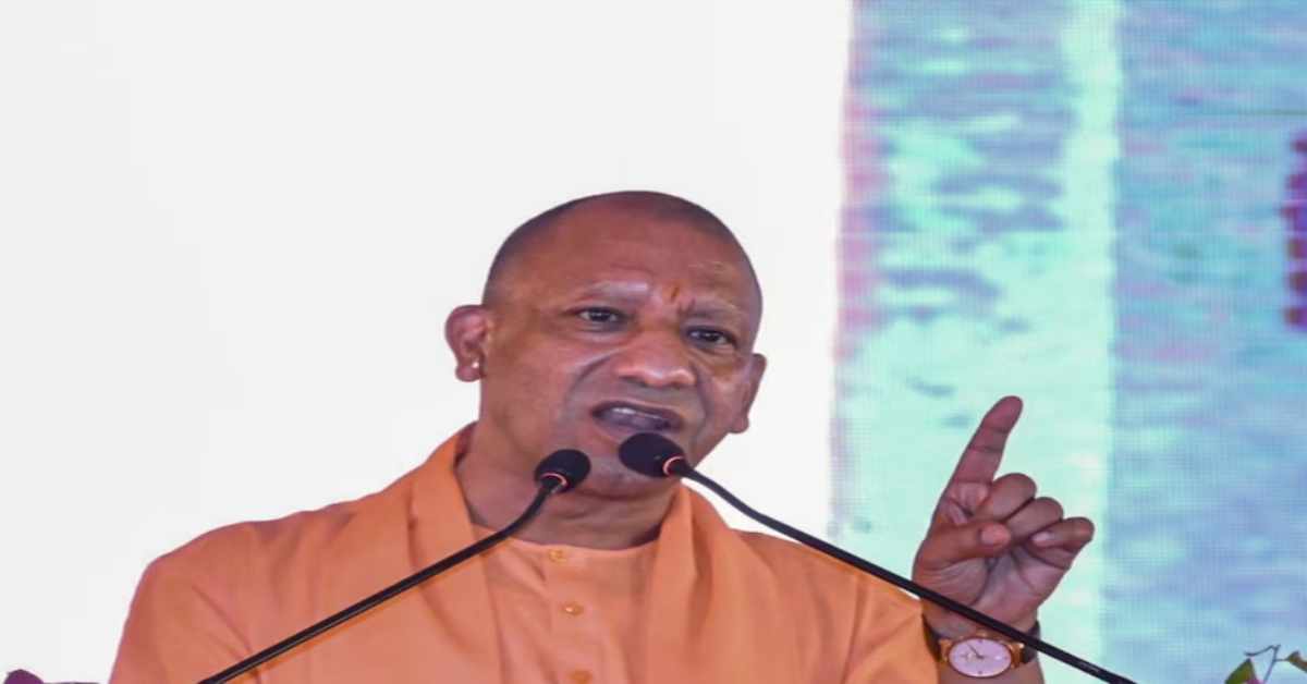 बाबा का विपक्ष पर ‘ब्रम्होस अटैक’: 710 करोड़ के विकास कार्यों का CM योगी ने किया लोकार्पण, कहा- कांग्रेस और सपा ने युवाओं के हाथों मे थमाया था तंमाचा, BJP ने…