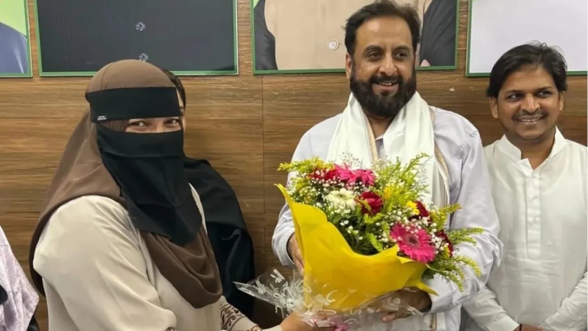 BMC में गोवंडी की नगरसेविका रोशन शेख अयोग्य घोषित किया, AIMIM को लगा बड़ा झटका
