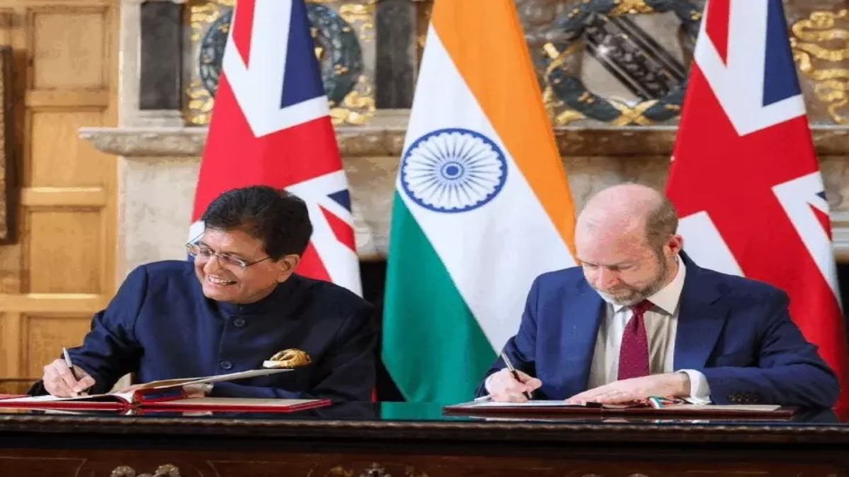 India UK FTA Deal : कार, व्हिस्की-कपड़े सस्ते, भारत के 99% सामान UK में बिना टैक्स बिकेंगे, जानें किन चीजों के दाम बदलेंगे