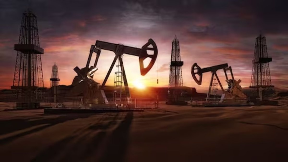 Crude Oil Price Updates : चौथे दिन भी चढ़ा कच्चा तेल, ब्रेंट 85 डॉलर के पार, क्या 110 डॉलर तक पहुंचेगा भाव?