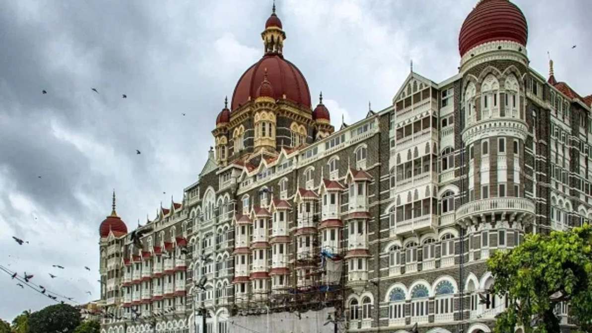 BMC ने ताज होटल को भेजा 22 करोड़ का नोटिस, 26/11 आतंकी हमले के बाद सुरक्षा बैरियर लगाने एक एवज में