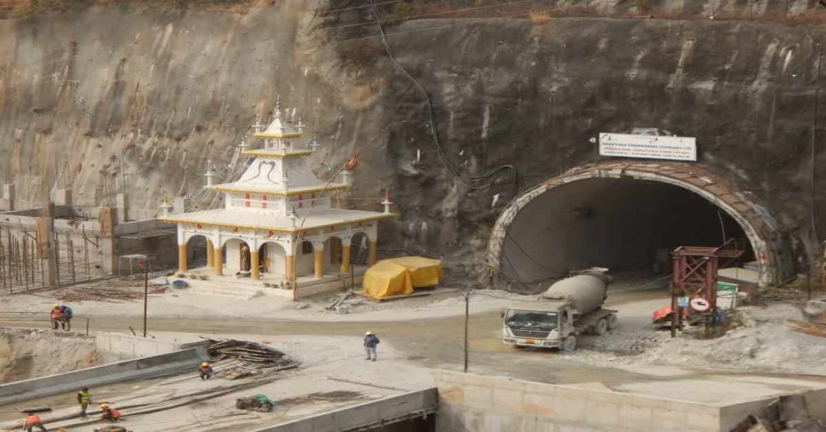 विकास की भेंट चढ़ी जिंदगीः सिल्क्यारा टनल में हादसा, कंक्रीट लाइनिंग का ब्लॉक टूटकर गिरने से श्रमिक की मौत