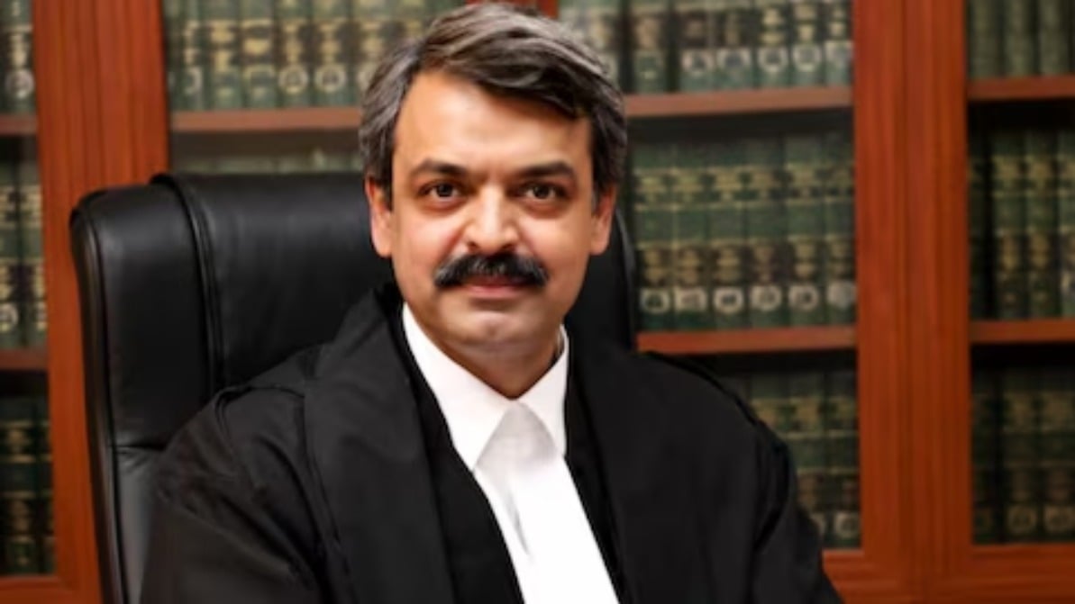 मणिपुर HC के पूर्व चीफ जस्टिस पर लगा जज रहते हुए LPG एजेंसी चलाने का आरोप, BPCL ने रद्द की डीलरशिप