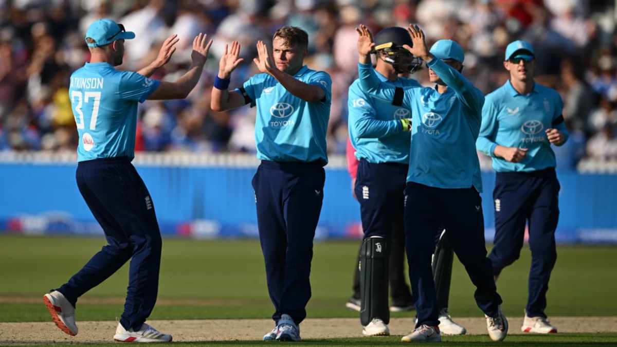 IND vs ENG 3rd ODI: रोहित शर्मा का शतक गया बेकार, तीसरे वनडे में इंग्लैंड ने भारत को 27 रन से हराया, 2-1 से सीरीज पर किया कब्जा
