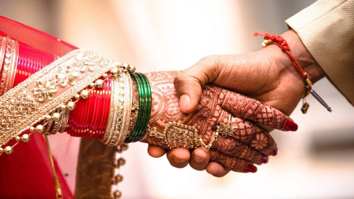 विवाह में रुकावट बन रही है बड़ी परेशानी, तो गुप्त नवरात्रि में करें यह खास उपाय, प्रबल हो जाएंगे शादी के योग