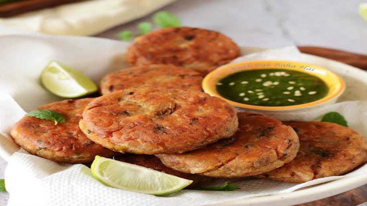 सुबह के नाश्ते में ट्राई करें कच्चे केले की कुरकुरी टिक्की, स्वाद के साथ मिलेगी हेल्दी शुरुआत