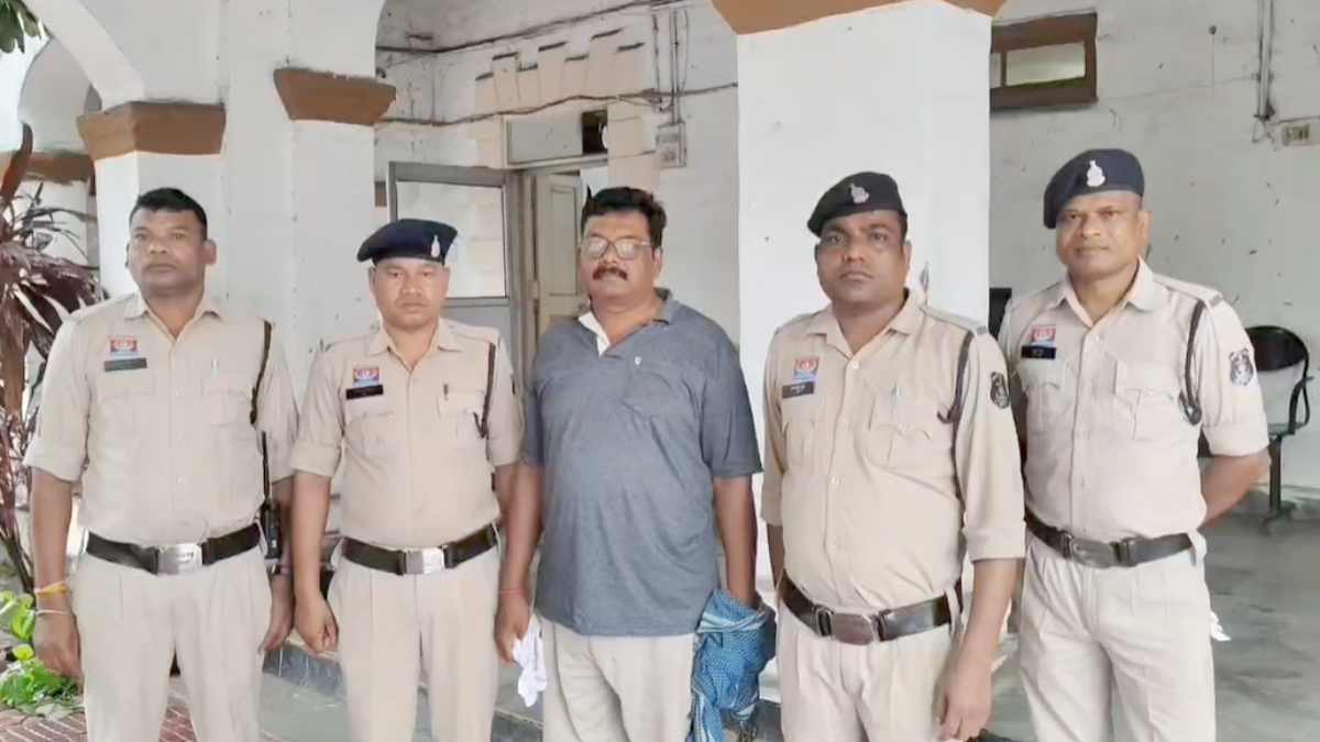 CG News : 3,848 निवेशकों से 40.78 करोड़ से अधिक की धोखाधड़ी, तीन साल से फरार सहारा इंडिया का ब्रांच मैनेजर गिरफ्तार