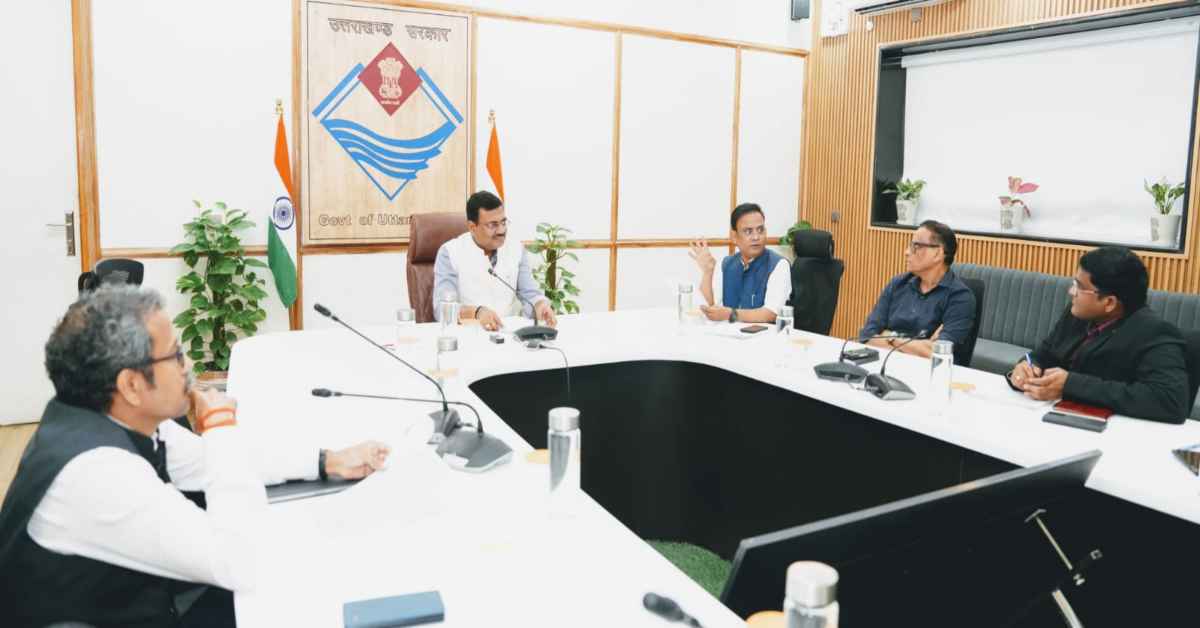 मुख्य सचिव आनन्द बर्द्धन ने ली व्यय वित्त समिति की बैठक, विभिन्न विभागों के प्रस्तावों को संस्तुति देते हुए दिए अहम निर्देश
