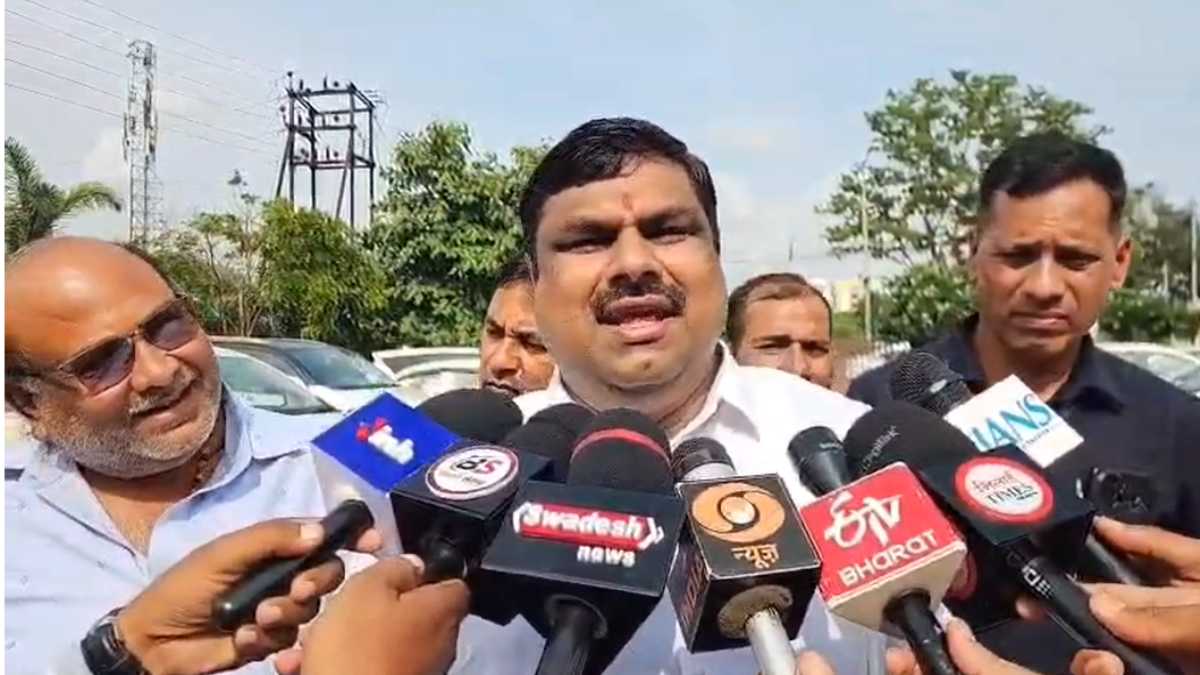केंद्रीय शिक्षा मंत्री के इस्तीफे पर शिक्षा मंत्री गजेंद्र यादव का बड़ा बयान, कहा – धर्मेंद्र प्रधान को वापस लेना चाहिए इस्तीफा