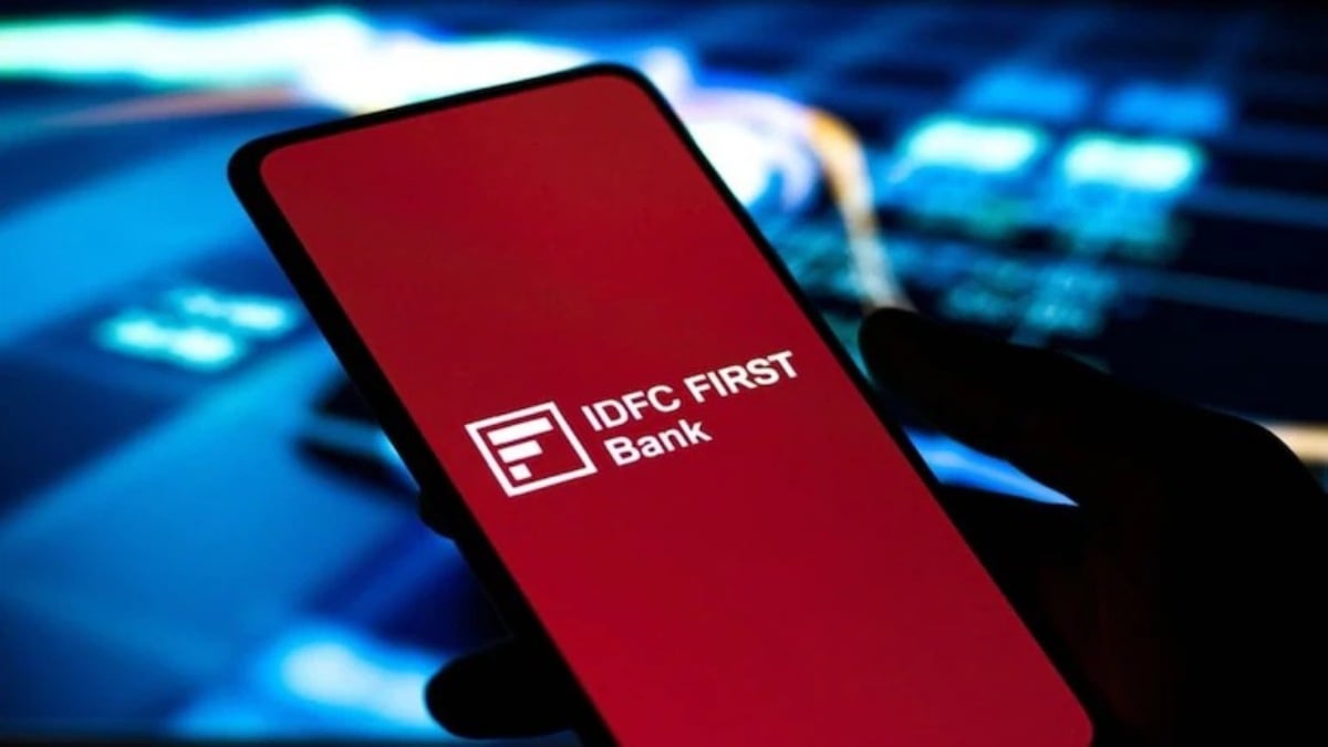 IDFC First Bank Share Price : रिकॉर्ड प्रॉफिट के बाद शेयर बना रॉकेट, अब जानिए कितना मिलेगा रिटर्न ?