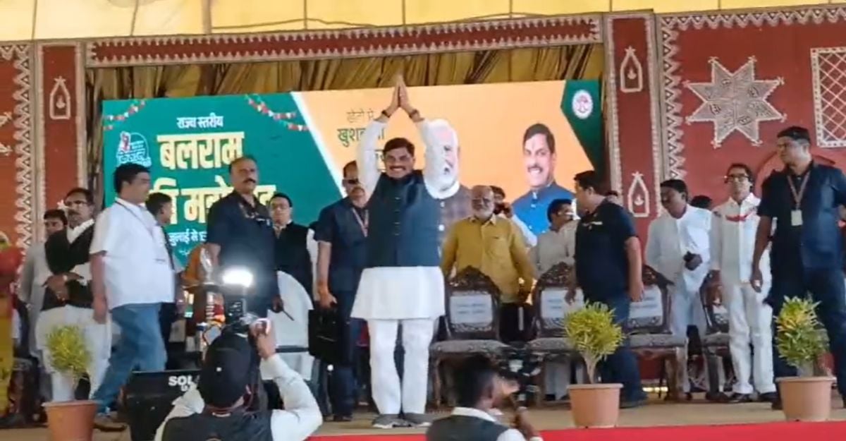 खंडवा में बटालियन की घोषणा: CM डॉ मोहन बोले- तुर्की के खलीफा की कुर्सी की लड़ाई में कांग्रेस ने हिंदू-मुस्लिम के बीच बंटवारा किया, विभाजन का पाप कांग्रेस के सिर पर