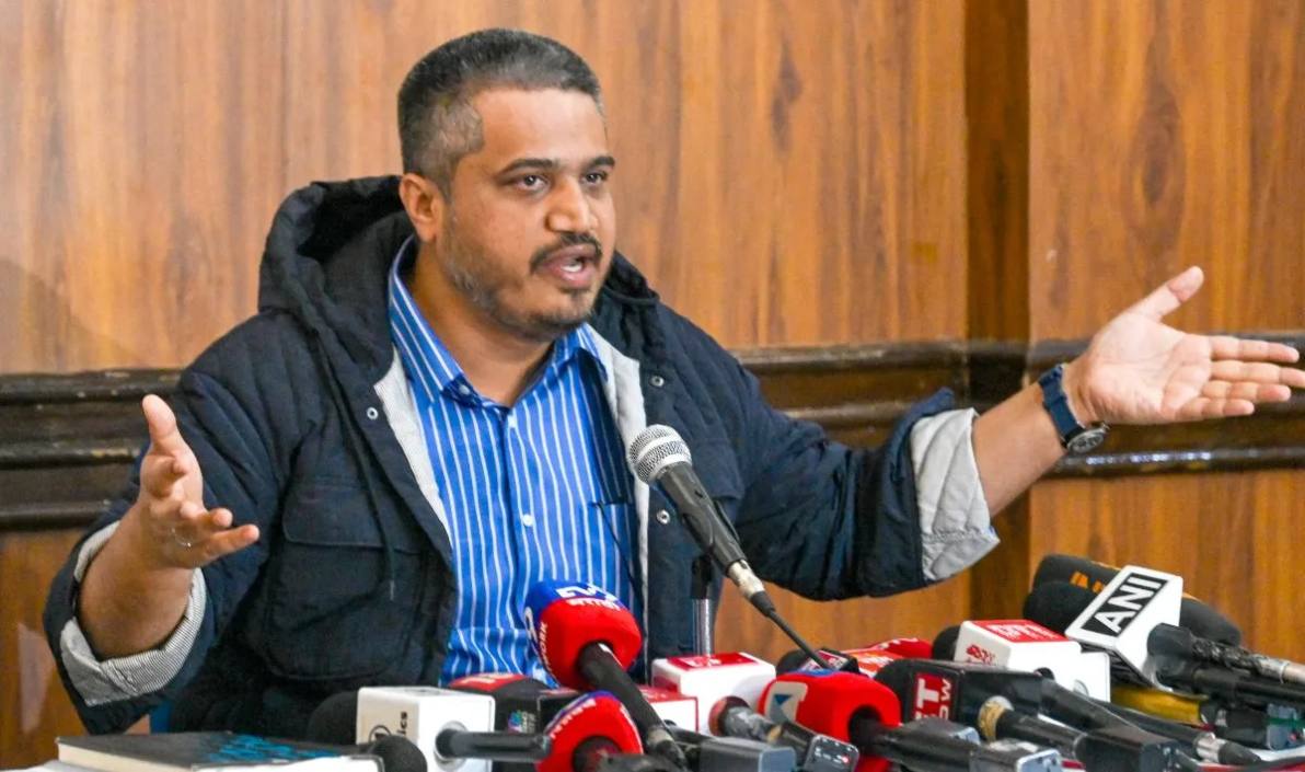 महाराष्ट्र में 12 लाख में बिका ड्रग इंस्पेक्टर भर्ती का पेपर, NCP विधायक रोहित पवार ने किया बड़ा दावा