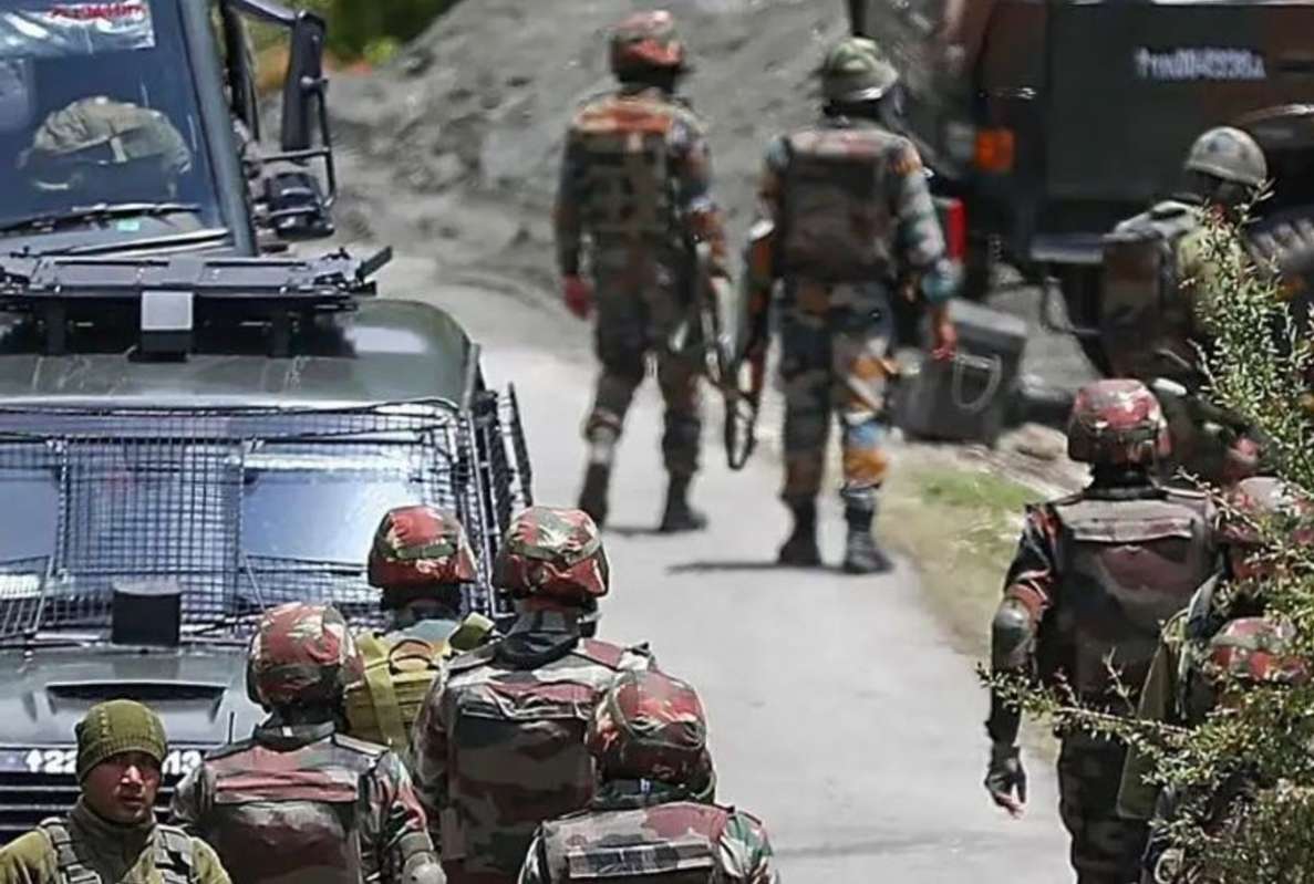 J&K के उड़ी में LoC पर जोरदार धमाका, एयरलिफ्ट कर R R सेना के 2 जवान श्रीनगर भेजे गए