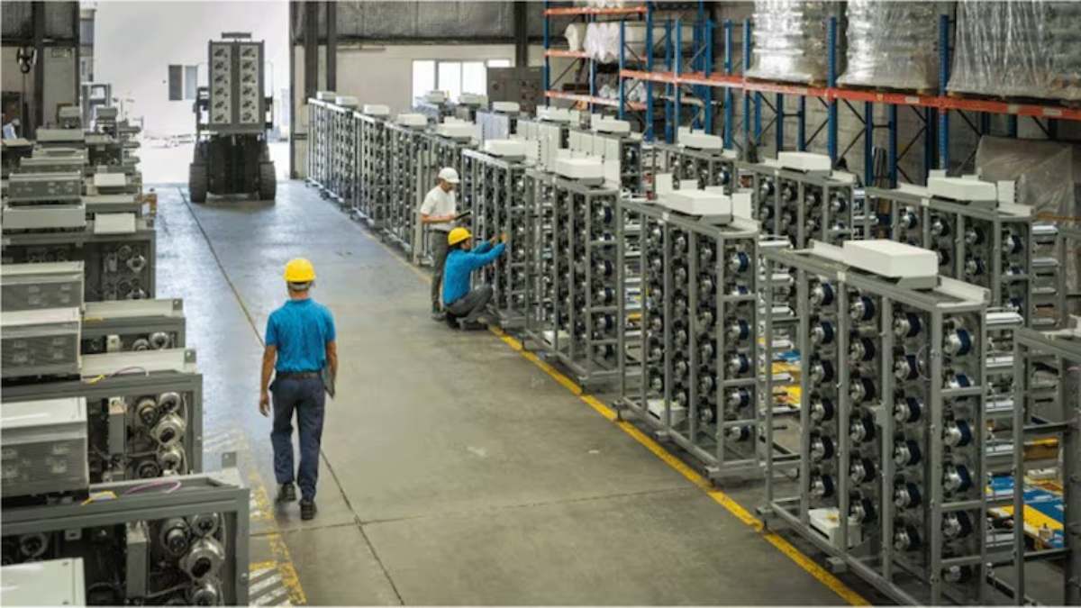 Lohia Corp IPO Listing : शेयरों की 8% प्रीमियम पर एंट्री, लिस्टिंग के तुरंत बाद मुनाफा हुआ कम