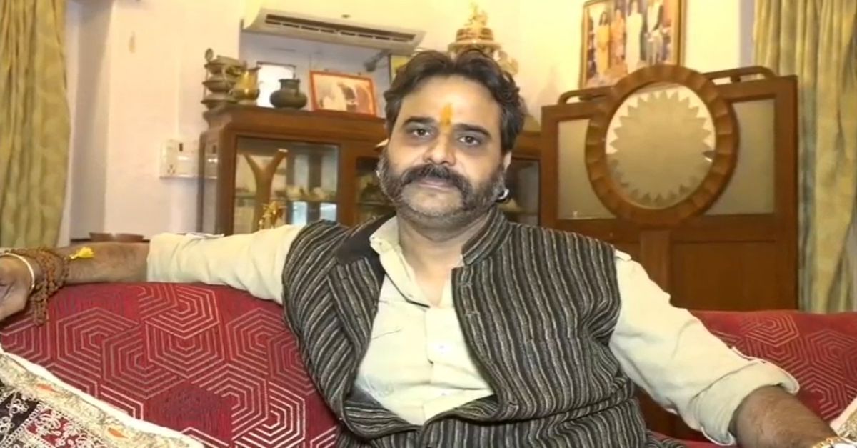 दतिया उपचुनाव 2026: मतदान के बीच ‘महाराजा की प्रतिज्ञा’ का सस्पेंस, BJP हारी तो सिर मुंडवाने का प्रण, बोले- ‘क्षत्रिय वादे से पीछे नहीं हटते’